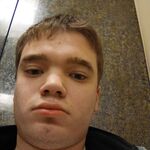 Tshelt33 - kik username