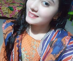 Profile Kaurin Baee