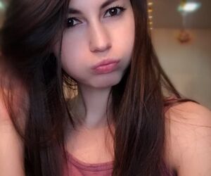 daniela.hot23