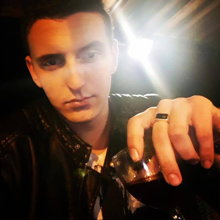 Foto de perfil de Lucifer