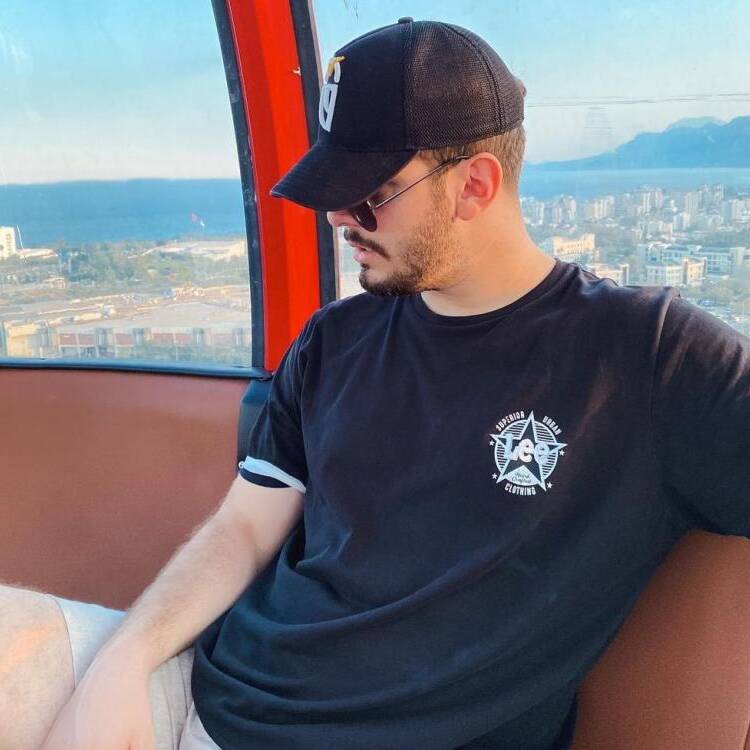 Foto de perfil de Mert